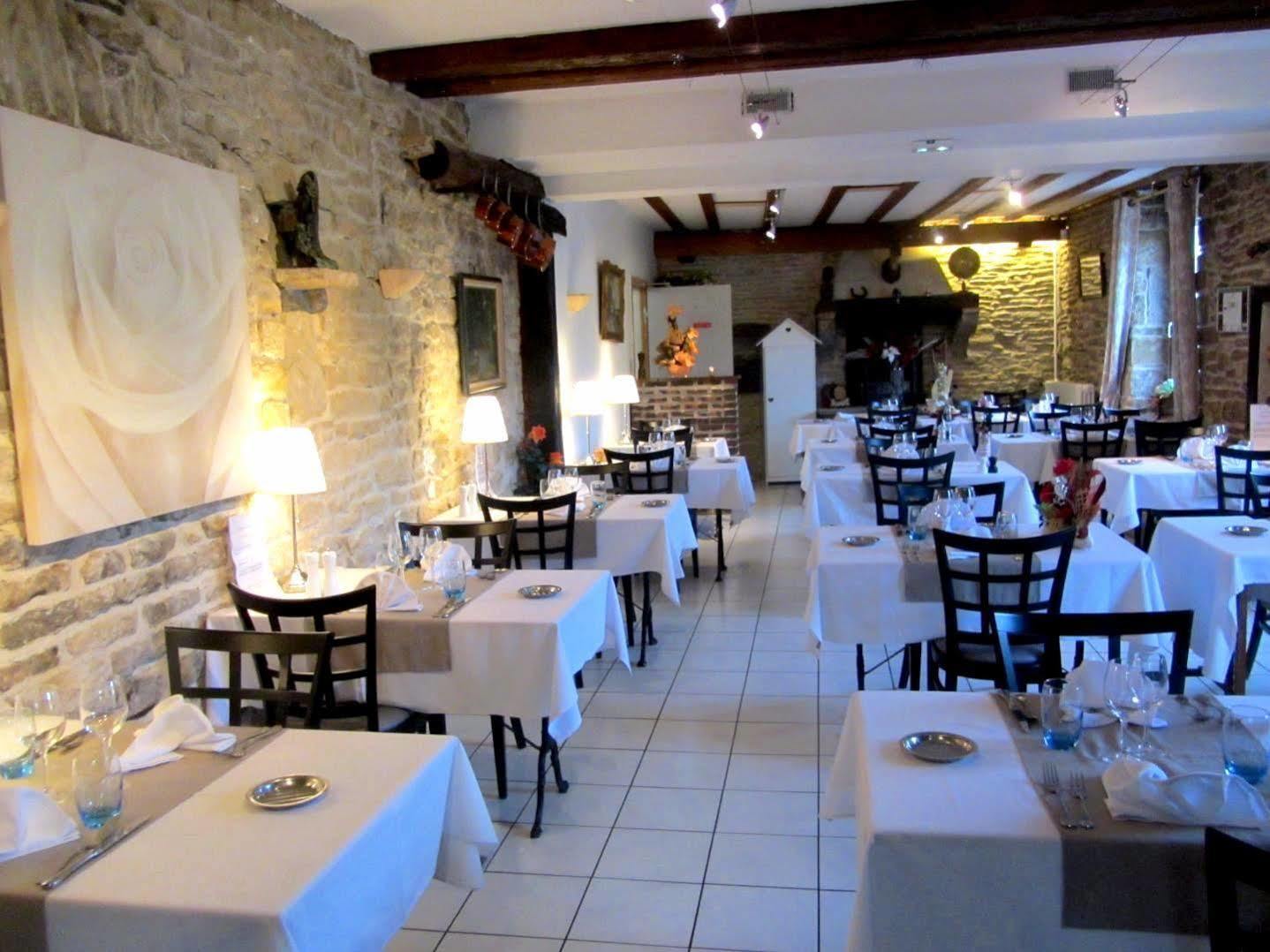 Hotel La Truite de la Loue à Quingey Extérieur photo